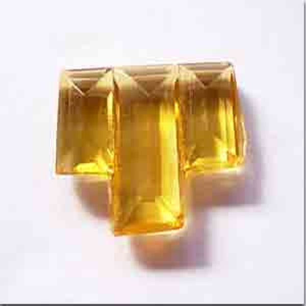 1 vintage golden yellow art deco era glass stone #8902