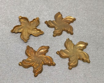 4 Vintage Brass Starfish Stamping Metal Findings 18mm