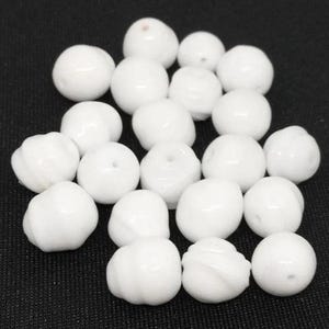 50 Vintage White Japan Baroque Glass Beads
