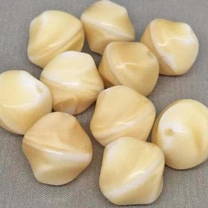 10 Vintage White Beige Givre German Glass Beads