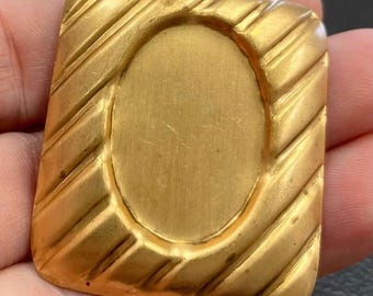 Grand Pendentif Ou élément Décoratif En Laiton – Vintage