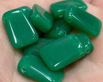 10 cuentas de vidrio con forma de gota de jadeíta verde vintage de Japón