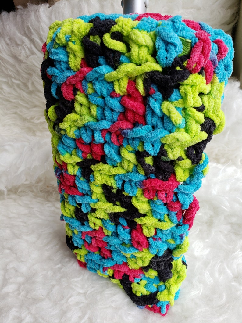 Crochet Dry Mop cover Made by Gentree on ETSY. Fits dry mop Perfectly