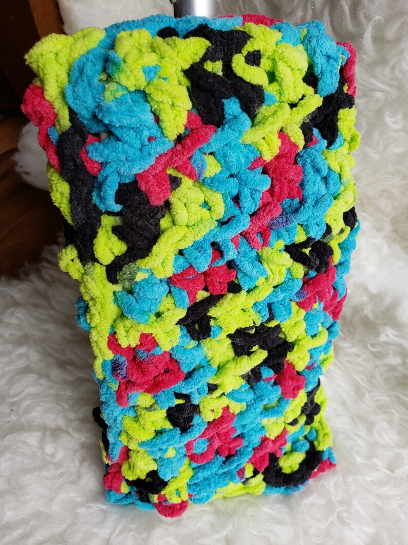 Crochet Dry Mop cover Made by Gentree on ETSY. Fits dry mop Perfectly