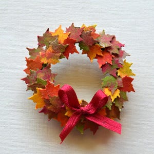 Dollhouse Miniature-Fall Leaf Wreath