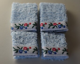 Dollhouse Miniature - Bath Towels