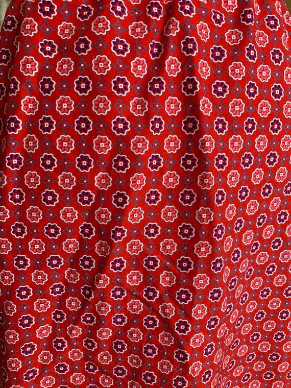 1970’s Red Floral Cotton Skirt - image 3