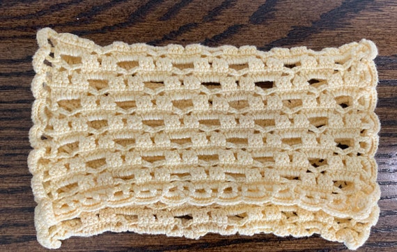 1960’s Knitted Yellow Pouch - image 3