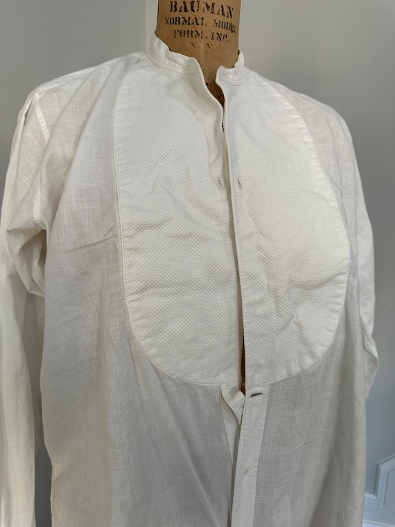 Victorian Style Men’s White Linen Blouse - image 5