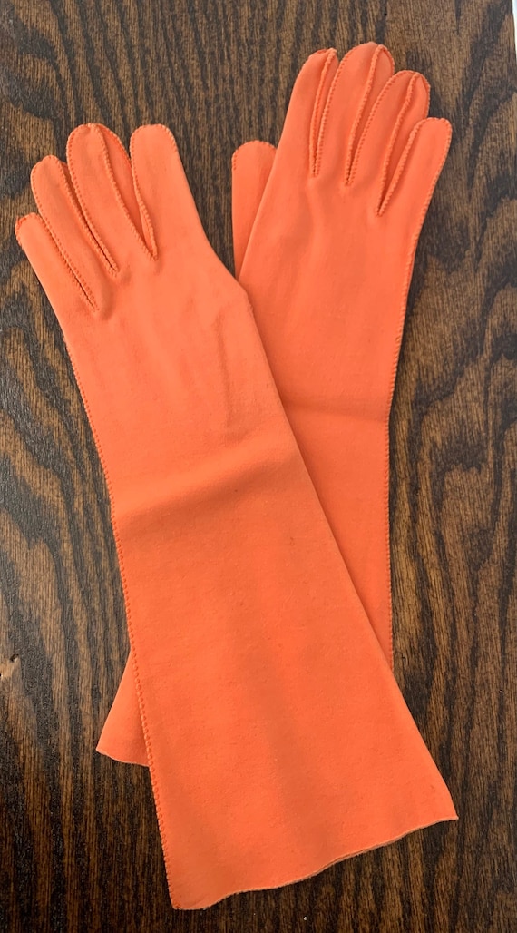 1960’s Coral Gloves - image 1