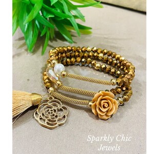 Gold Armband Stapel, Bettelarmband, Kristall Armband, funkelnd Armband, gold Armband, Blumen Armband, elegantes Armband, Geschenk