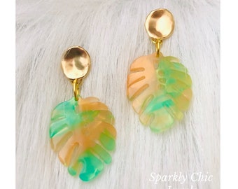 Pendientes acrílicos de hoja de palma, pendientes de acrílico, pendientes de acetato, pendientes de hoja, pendientes verdes, pendientes de moda, pendientes retro