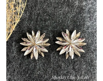 Clear Flower Crystal Earrings, flower earrings, stud earrings, sparkly earrings, rhinestone earrings, clear earrings