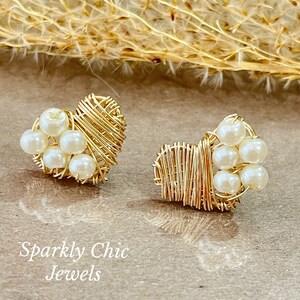 Heart wire-wrapped stud earrings, stud earrings, heart earrings, heart stud earrings, crystal heart, boho, sparkly earrings, love earrings