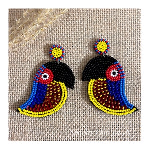 Toucan Earrings, bird Earrings, parrot earrings, seed bead Earrings, Statement Earrings, gift for her