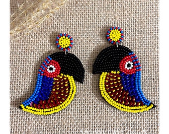 Toucan Earrings, bird Earrings, parrot earrings, seed bead Earrings, Statement Earrings, gift for her