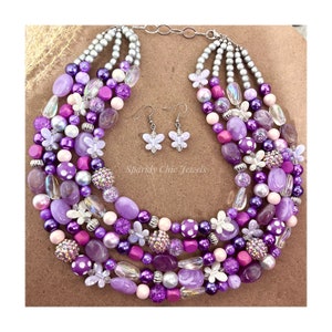 Lavender Butterfly Necklace, purple necklace, butterfly necklace, beaded necklace, gift for her, gift for mom, statement necklace