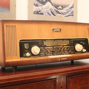 ANTICA RADIO Philips Saturn 511 Tuberadio Restored German Vintage Am Fm Radio. Bluetooth 5.0 installed!