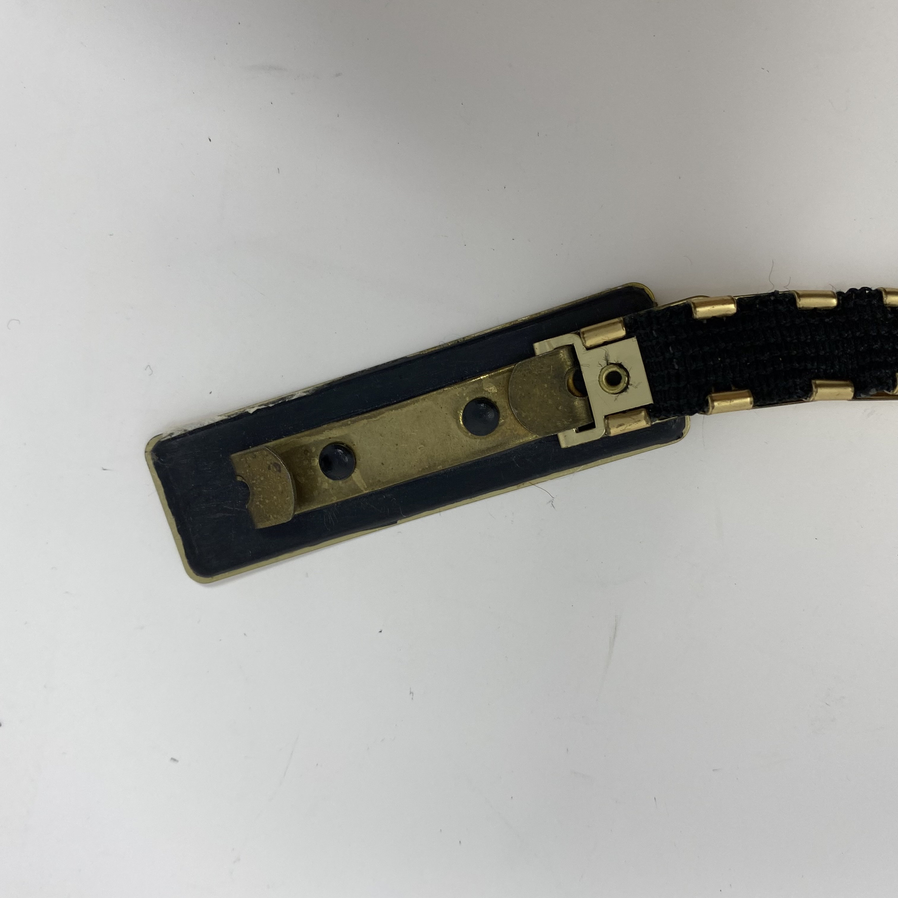 vintage unbranded metal scalloped stretch skinny belt Unbranded Gold Metal Scalloped Stretch Skinny Belt 30 main image 2