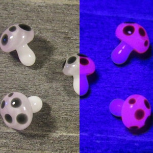 UV White-Pink Mushroom Pearls, Mini Sculpture Handmade Borosilicate Art