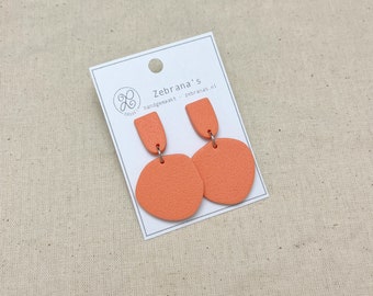 Organic round clay statement earrings in CORAL PINK | spring collection 2024 | with stainless steel (stainless steel) stud earrings | Zebranas