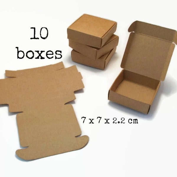 10 Kleine KRAFT BOX 7x7x2.2 cm (mini kraft box papier bruin karton doosje doos gift box verpakking sieraden oorbellen ring duurzaam cadeau)