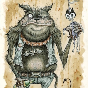 Puede incluir: Una ilustración de acuarela de un monstruo grande, peludo y gris que lleva una chaqueta de cuero, pantalones vaqueros y un cinturón con una hebilla de hueso. El monstruo sostiene una botella de cerveza en una mano y un pequeño gato esquelético morado que lleva un gorro de fiesta en la otra.