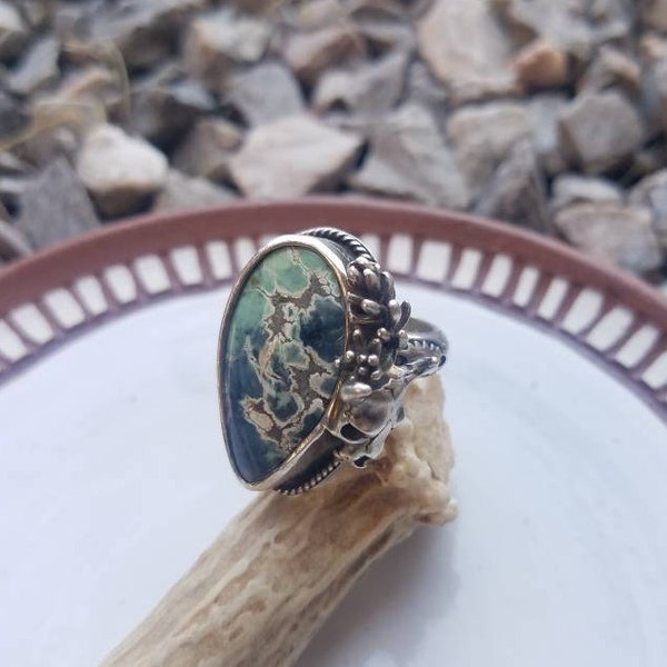 Sterling Silver and Apache Variscite Cow Skull Steer Skull and Succulent Cactus Ring/Size 7.5 with Stamped Band