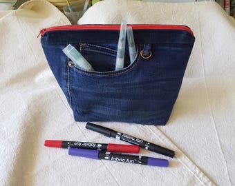 Denim Pocket Zipper Pouch, hand sewn recycled jeans, Storage, perfect gift for her, travel pouch, pencil case, makeup bag, flat bottom