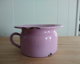 vintage pink enamel potty, shabby chic,Boho,cottage,retro, collectible,planter