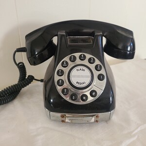 push button phone day