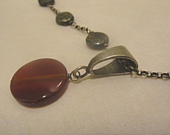 Lovely Vintage Sterling Rolo Chain Necklace with Carnelian Disk Pendant On Sterling Bail (282)