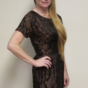 1960&#39;s Brocade Wiggle Dress With Short Sleeves and Scoop Neck
