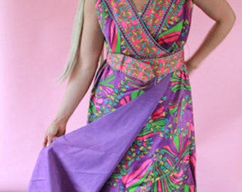 1950er Jahre Faux Wrap Maxi Kleid mit passenden Gürtel