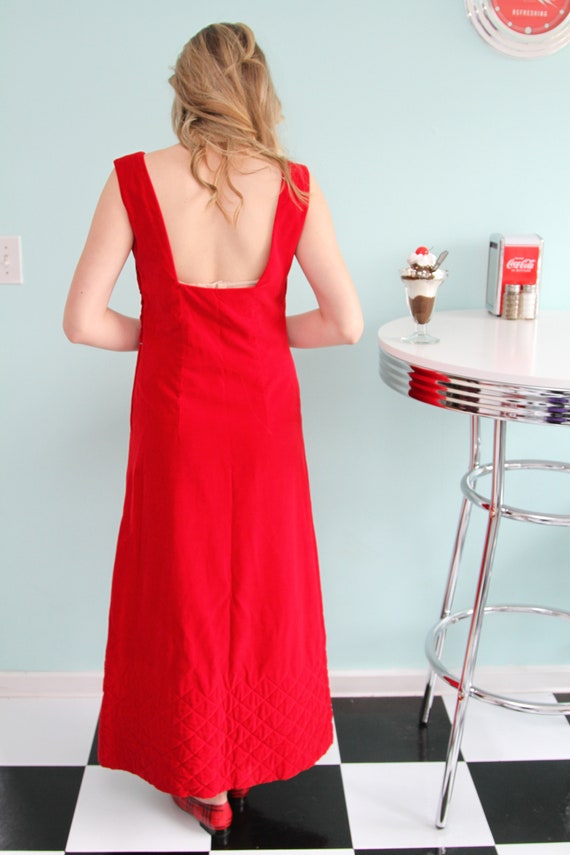 1960's Red Velveteen Maxi Shift Dress with Quilte… - image 5