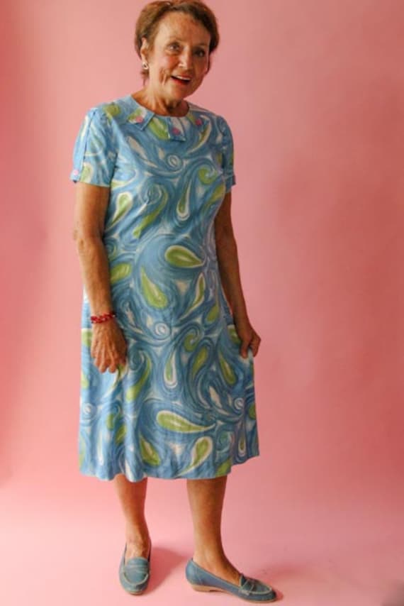 1960's Cotton Day Dress or Shift Dress in Paisley