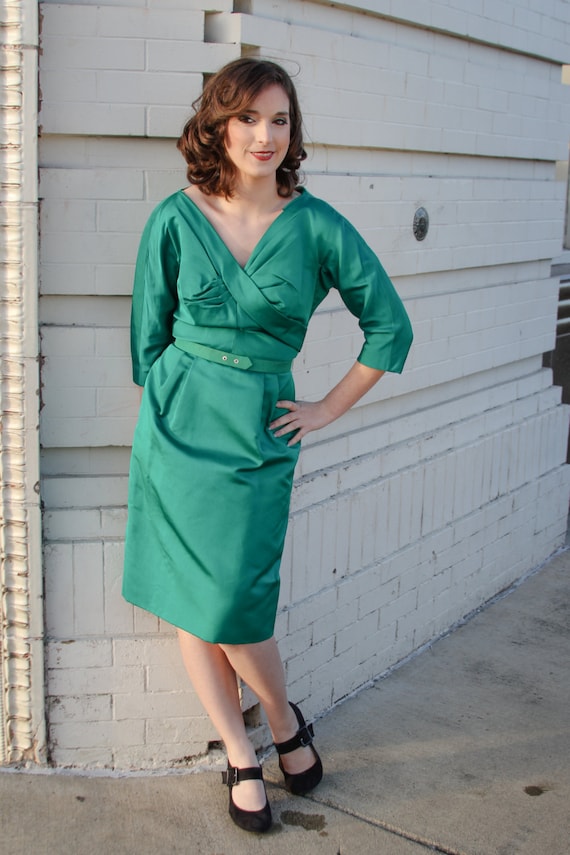 1950's Emerald Green Cocktail Party Wiggle Dress … - image 1