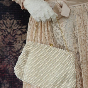 Vintage 1950s  Corde  Bead Purse in Ivory with Small Chain Handle