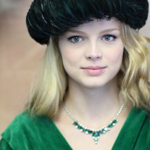 Vintage 1950s Noreen Green Feather Hat Made in USA