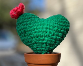 Amigurumi de cactus en forme de coeur (cactus au crochet)