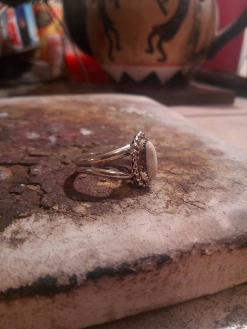 Size 7 Navajo Native American Southwestern sterling silver white buffalo double band silver beads ring