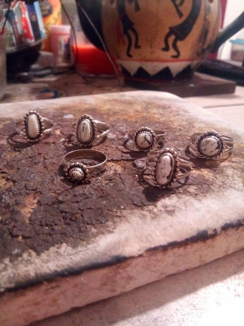 Size 7 Navajo Native American Southwestern sterling silver white buffalo double band silver beads ring