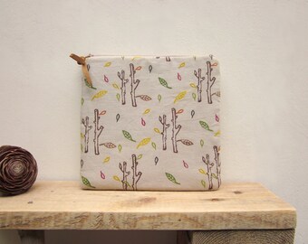 Hand printed Pouch, purse, Cosmetic bag, Zipper Pouch, Gadget case, Linen pouch, Hand stamped