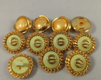 Set of 11 buttons