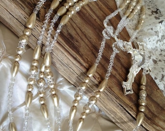 Beige Pearls Wedding lasso with silver accents/ Lasso en perlas beige con acentos bañados en Plata.. Non catholic wedding lasso