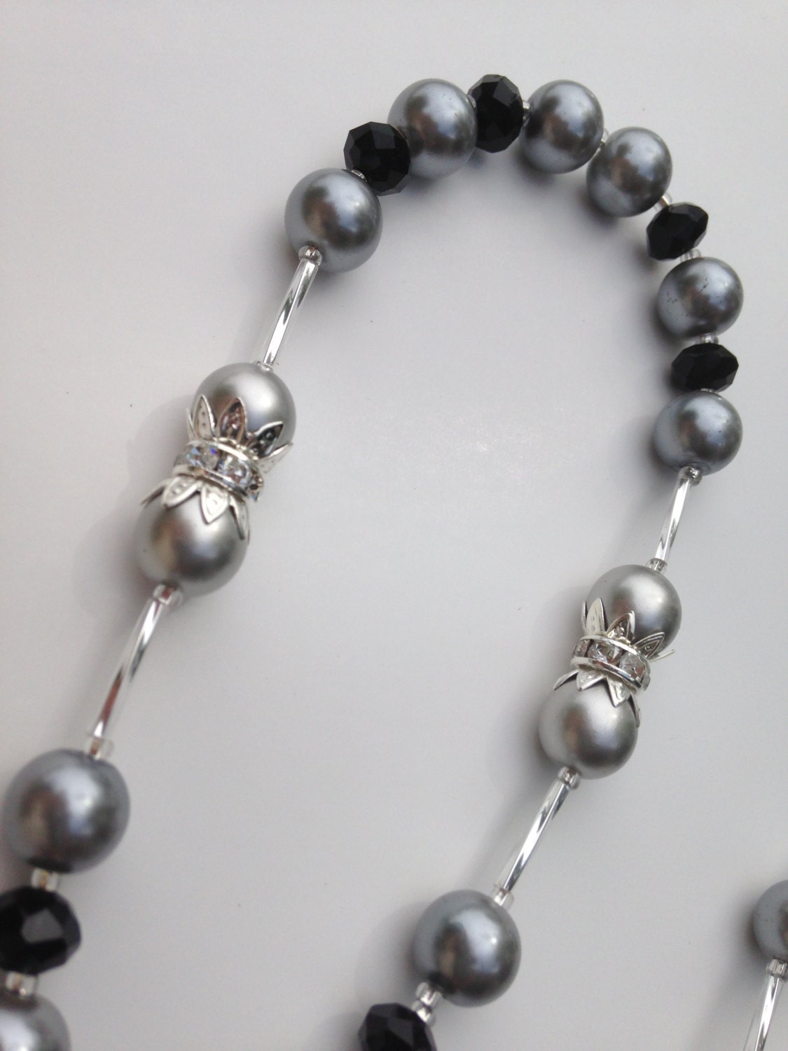 Black and Silver Pearls Rosary/ Perlas Silver Con Crystal Negro/ Raider ...