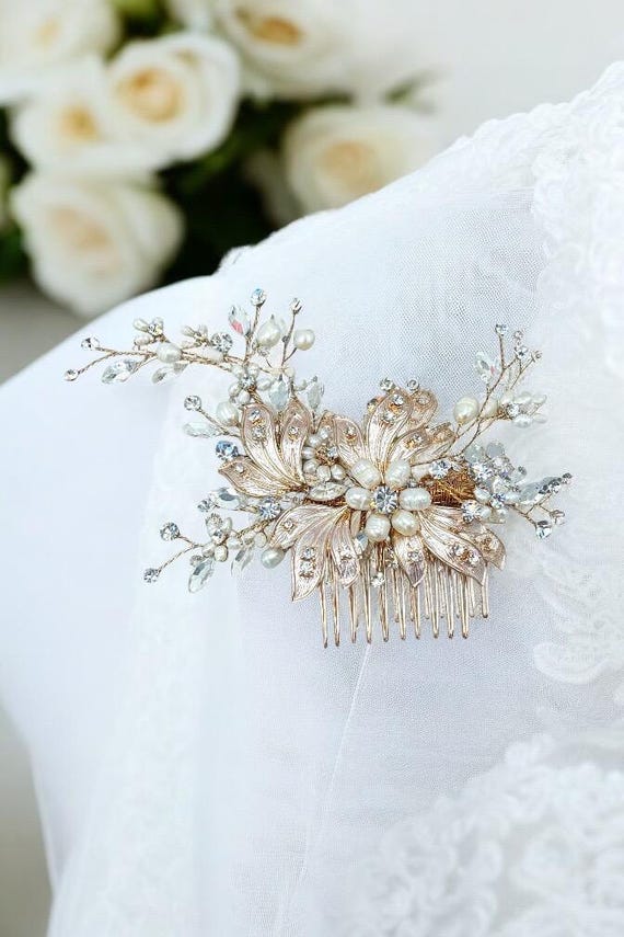 Champagne Silver Color Bridal Hair Comb With Fresh Water  display picture 1