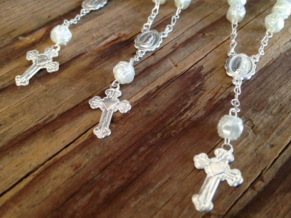 75 Mini Rosary WhiteBaptism Favors /Silver Tone/Communion Favor/Recuerdo  Bautizo