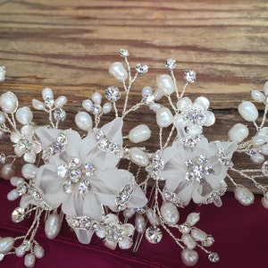 Bridal Hair comb with Fresh water pearls/ light ivory wedding hair comb,wedding Hair accesories,pearl Bridal Comb,Crystal wedding co