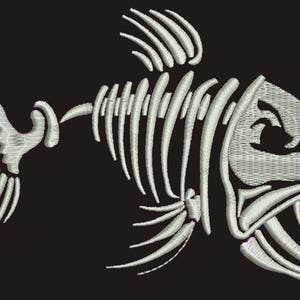 Esqueleto de pez / Pescador \ diseño de bordado en dos tamaños